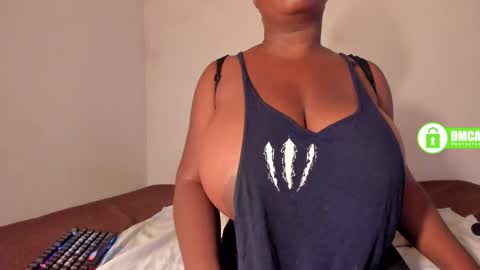 Snapshot of shaniblack chatting on 02-01-25, 09:08 Danna online show from 02-01-25, 09:08
