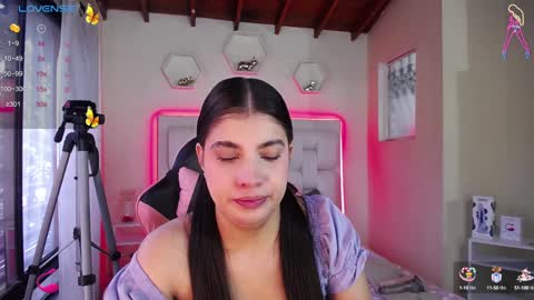 Shana online show from 01-20-25, 01:11