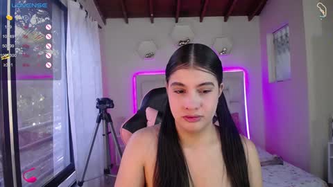 Shana online show from 01-21-25, 01:11