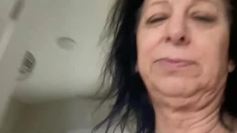 Snapshot of shannalicous chatting on 11-02-25, 07:38 Shannon Spears online show from 11-02-25, 07:38