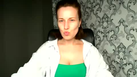 Snapshot of shannen_sweet chatting on 06-09-26, 08:15 Shannen online show from 06-09-26, 08:15