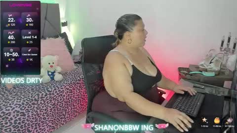 Snapshot of shannonbbw chatting on 10-23-25, 03:44 SHANNONBBW online show from 10-23-25, 03:44