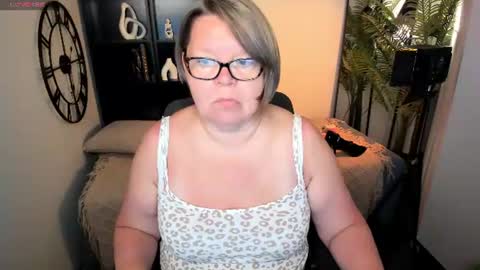 Shannon online show from 06-21-26, 08:17