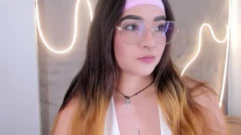 Shanntal  online show from 03-20-26, 08:03