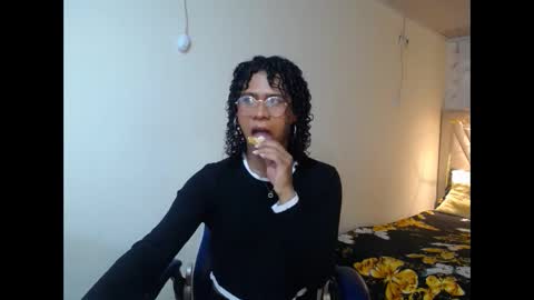 shanny_hill online show from 05-24-26, 01:38