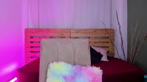 Shantal online show from 05-12-26, 12:24
