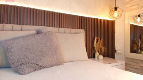 SHANON online show from 01-09-26, 07:26