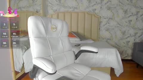 Shantal online show from 12-22-25, 03:47