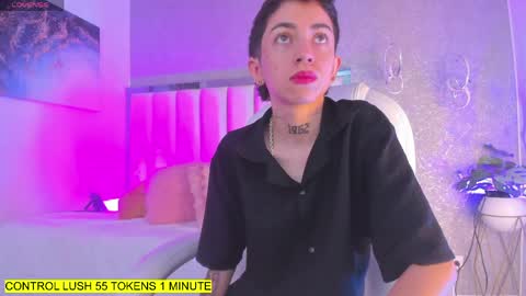 Snapshot of shantal_thompson21 chatting on 04-29-26, 11:25 Shantal online show from 04-29-26, 11:25
