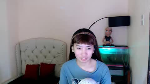 SHANTA FOX  s online show from 04-22-26, 12:35