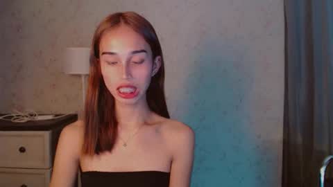 shantallfuckdoll online show from 05-20-26, 08:42