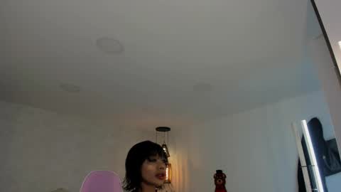Snapshot of shantallknowless chatting on 02-12-25, 12:55 ShantallKnowles online show from 02-12-25, 12:55