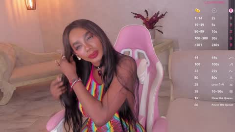 Snapshot of shantallknowless chatting on 10-23-25, 09:13 ShantallKnowles online show from 10-23-25, 09:13