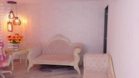 Snapshot of shantallknowless chatting on 11-10-25, 11:31 ShantallKnowles online show from 11-10-25, 11:31