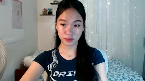 Snapshot of shantel_xx chatting on 12-20-25, 01:18 Shantel online show from 12-20-25, 01:18