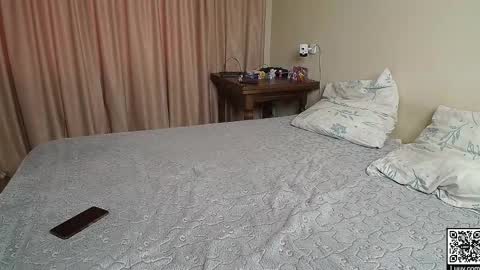 Mikki and Cadence online show from 11-26-25, 12:50