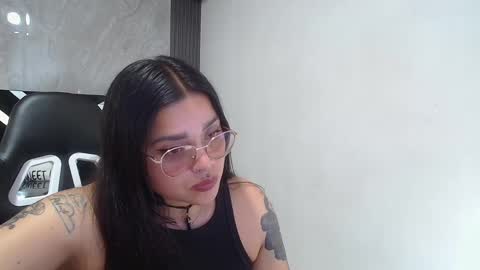 Shantall online show from 10-21-25, 09:26