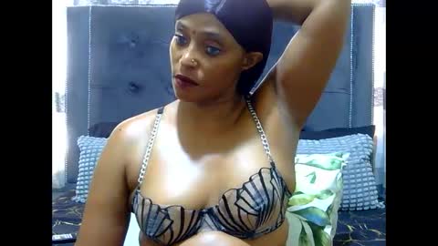 shany922 online show from 02-09-25, 01:46