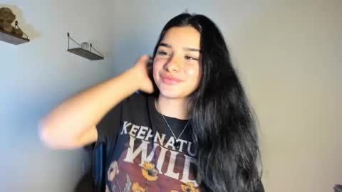 Sara online show from 11-14-25, 05:06