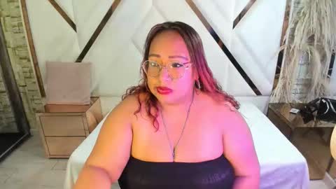 Snapshot of shara_oz chatting on 03-20-26, 03:22 Shara Oz online show from 03-20-26, 03:22