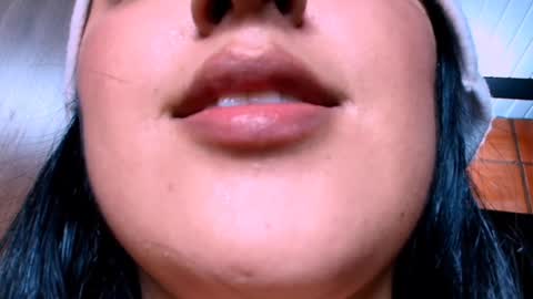 Snapshot of sharain chatting on 12-26-24, 09:47 My real name is bella  Much Gust  online show from 12-26-24, 09:47