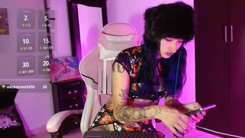 sharaross1 online show from 12-16-25, 09:31