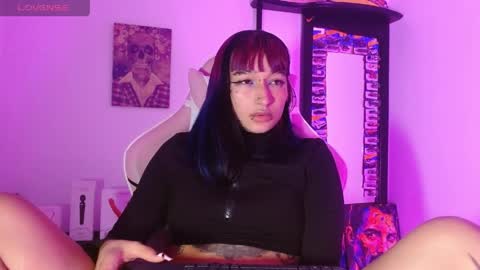 sharaross1 online show from 04-22-26, 05:54