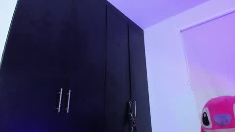 Sharick M online show from 10-22-25, 04:57