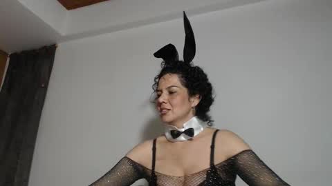 sharickleon11 online show from 10-31-25, 11:28