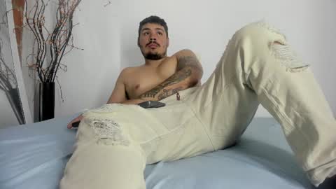 Snapshot of sharkmerlin chatting on 07-19-26, 01:20 jhon deibyd online show from 07-19-26, 01:20