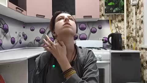 Sara online show from 05-28-26, 05:10