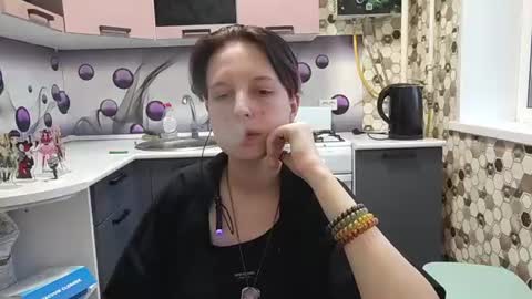 Snapshot of sharleenyodis chatting on 06-11-26, 05:22 Sara online show from 06-11-26, 05:22