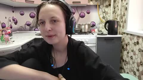 Snapshot of sharleenyodis chatting on 06-21-26, 05:04 Sara online show from 06-21-26, 05:04