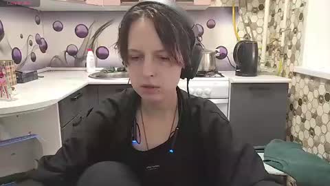 Snapshot of sharleenyodis chatting on 06-26-26, 05:17 Sara online show from 06-26-26, 05:17