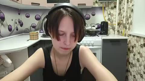 Snapshot of sharleenyodis chatting on 07-08-26, 10:58 Sara online show from 07-08-26, 10:58