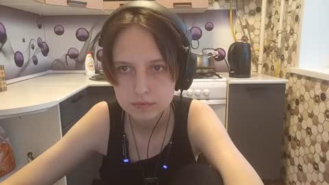Snapshot of sharleenyodis chatting on 07-13-26, 05:05 Sara online show from 07-13-26, 05:05