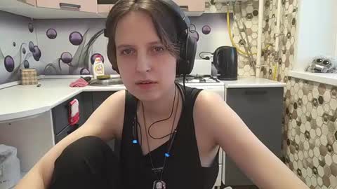 Snapshot of sharleenyodis chatting on 07-22-26, 05:05 Sara online show from 07-22-26, 05:05
