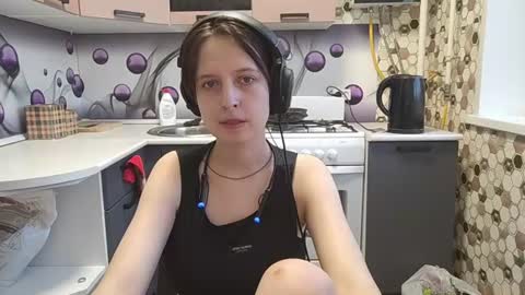 Snapshot of sharleenyodis chatting on 07-25-26, 04:59 Sara online show from 07-25-26, 04:59