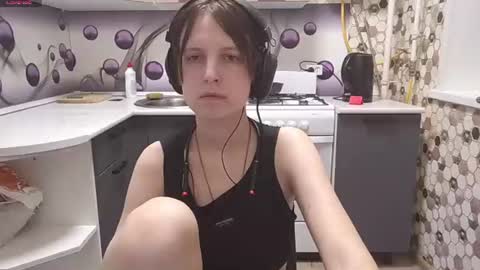 Snapshot of sharleenyodis chatting on 07-29-26, 05:33 Sara online show from 07-29-26, 05:33