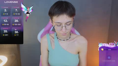 Snapshot of sharli_rose chatting on 12-12-24, 07:26 Sharli online show from 12-12-24, 07:26