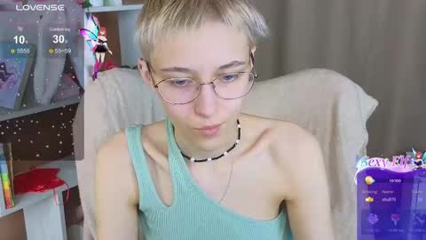 Snapshot of sharli_rose chatting on 02-25-25, 03:49 Sharli online show from 02-25-25, 03:49