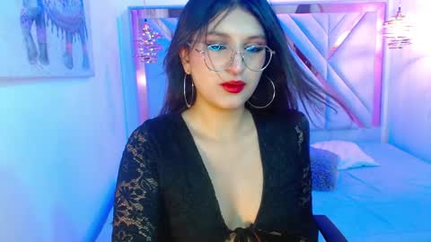 Snapshot of sharllote_ chatting on 05-28-26, 08:50 Sharllote online show from 05-28-26, 08:50