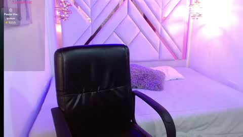 Snapshot of sharllote_ chatting on 05-29-26, 09:24 Sharllote online show from 05-29-26, 09:24