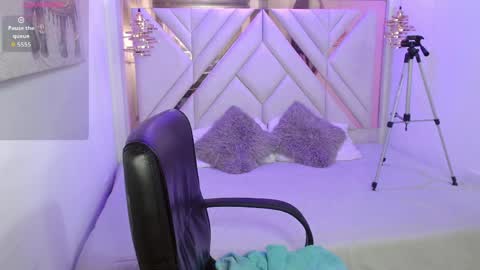 Snapshot of sharllote_ chatting on 06-01-26, 07:59 Sharllote online show from 06-01-26, 07:59
