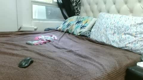 sharlot03 online show from 12-04-24, 11:19