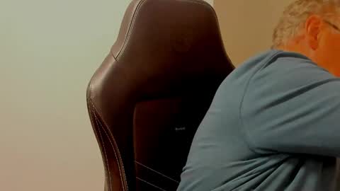 sharlots_pet online show from 05-11-26, 10:21
