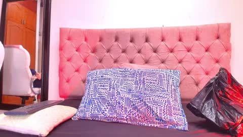 Sharlott online show from 02-02-25, 12:13