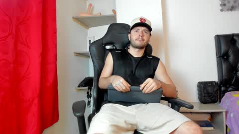 sharlotte_maikol online show from 12-31-24, 06:05