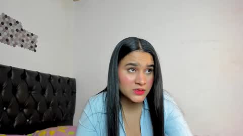 sharlotte_maikol online show from 01-01-25, 06:15