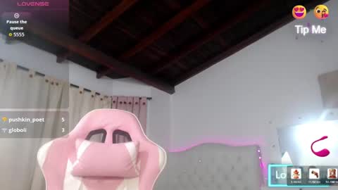 Snapshot of sharlotte_milk24 chatting on 06-04-26, 05:35 sharlotte_milk24 online show from 06-04-26, 05:35